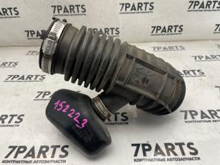 Патрубок воздушн.фильтра левый NISSAN FUGA PY50 VQ35HR 16576EJ70B 3 ракурс
