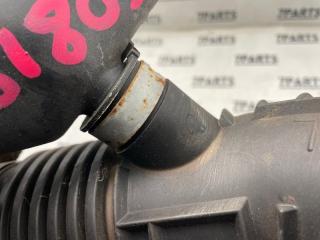 Патрубок воздушн.фильтра левый NISSAN FUGA PY50 VQ35HR 16576EJ70B 5 ракурс