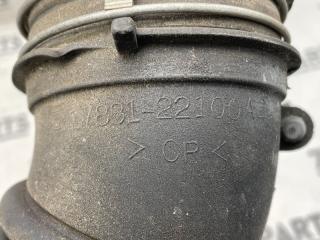 Патрубок воздушн.фильтра TOYOTA VISTA ZZV50 1ZZFE 1788122100 4 ракурс