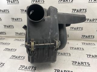 Корпус воздушного фильтра TOYOTA VISTA ZZV50 1ZZFE 17080-22010 2 ракурс