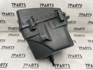 Корпус воздушного фильтра TOYOTA CELSIOR UCF31 3UZFE 17700-50220 3 ракурс Корпус воздушного фильтра TOYOTA CELSIOR UCF31 3UZFE 17700-50220 3 ракурс