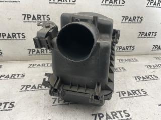 Корпус воздушного фильтра TOYOTA AVENSIS AZT250 1AZFSE 17701-0D041 4 ракурс Корпус воздушного фильтра TOYOTA AVENSIS AZT250 1AZFSE 17701-0D041 4 ракурс