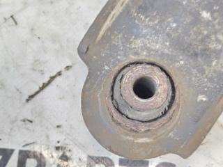 Рычаг правый задний HONDA CIVIC EK2 D13B 5 ракурс Рычаг правый задний HONDA CIVIC EK2 D13B 5 ракурс