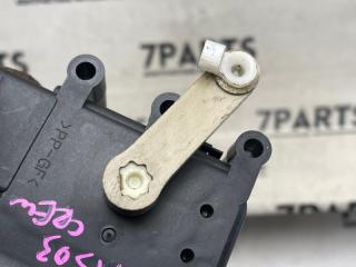 Сервопривод заслонок печки MAZDA PREMACY CREW LFVD 3 ракурс