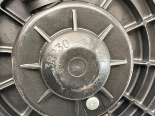 Мотор печки HONDA EDIX BE1 D17A 3 ракурс