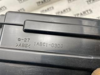 Подстаканник TOYOTA ESQUIRE ZWR80 2ZRFXE 5 ракурс