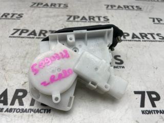 Замок 5-й двери TOYOTA VOXY ZRR80 3ZRFAE 6935028170 2 ракурс