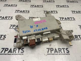 Блок предохранителей правый TOYOTA CELSIOR UCF31 3UZFE ,82730-50110 3 ракурс