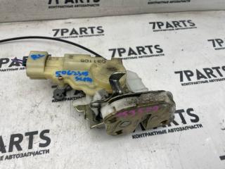 Замок двери левый задний TOYOTA VITZ SCP10 1SZFE 6934052160 2 ракурс