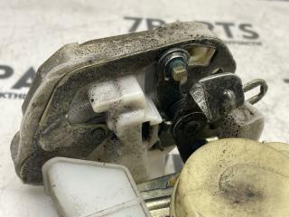 Замок двери левый задний TOYOTA VITZ SCP10 1SZFE 6934052160 5 ракурс