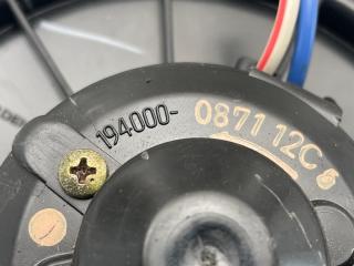 Мотор печки TOYOTA VISTA ZZV50 1ZZFE 8710332040,194000-0871 3 ракурс