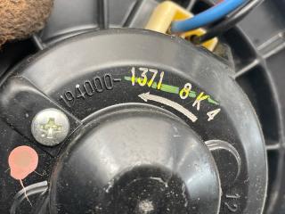 Мотор печки TOYOTA WISH ZNE10 1ZZFE 8710320150,194000-1371 3 ракурс