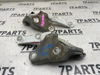 Крепление капота TOYOTA CELSIOR UCF31 3UZFE 3 ракурс
