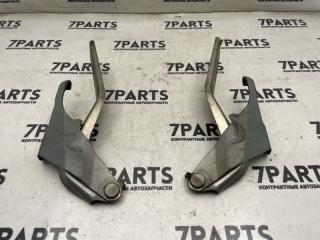 Крепление капота HONDA ELYSION RR1 K24A 2 ракурс Крепление капота HONDA ELYSION RR1 K24A 2 ракурс