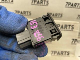 Кнопка NISSAN SAFARI WTY61 ZD30DDTI 3 ракурс