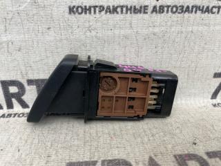 Кнопка аварийной сигнализации MAZDA DEMIO DW3W B3 B25D664H000 2 ракурс