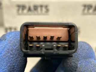 Кнопка аварийной сигнализации MAZDA DEMIO DW3W B3 B25D664H000 4 ракурс