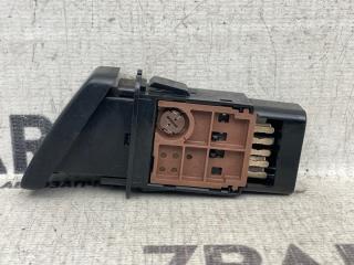 Кнопка аварийной сигнализации MAZDA DEMIO DW3W B3 B25E664H000 2 ракурс