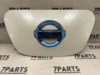 Лючок зарядки NISSAN LEAF 2012