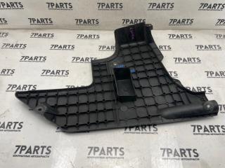 Пластиковая крышка на двс TOYOTA CELSIOR UCF31 3UZFE 53795-50030 4 ракурс