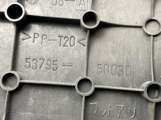 Пластиковая крышка на двс TOYOTA CELSIOR UCF31 3UZFE 53795-50030 5 ракурс
