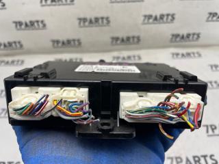 Блок управления MAZDA PREMACY CREW LFVD C305-67560B,C305-67560 3 ракурс