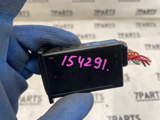 Кнопка туманки TOYOTA AVENSIS AZT250 1AZFSE 8416505030 3 ракурс