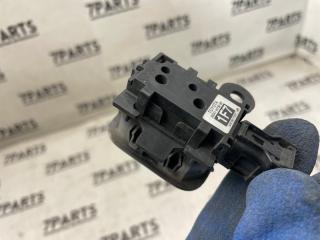 Датчик парковки TOYOTA ISIS ZNM10 1ZZFE 89341-44150 3 ракурс Датчик парковки TOYOTA ISIS ZNM10 1ZZFE 89341-44150 3 ракурс