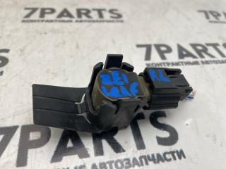 Датчик парковки левый передний NISSAN LEAF ZE1 284386LA9B 3 ракурс