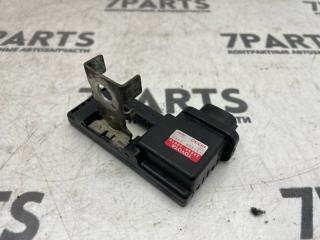 Клемма TOYOTA CELSIOR UCF31 3UZFE 28850-50010 1 ракурс Клемма TOYOTA CELSIOR UCF31 3UZFE 28850-50010 1 ракурс