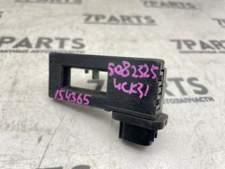 Клемма TOYOTA CELSIOR UCF31 3UZFE 28850-50010 3 ракурс Клемма TOYOTA CELSIOR UCF31 3UZFE 28850-50010 3 ракурс