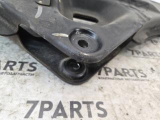 Крепление рычага заднее NISSAN ELGRAND ALWE50 VG33E 55295VE000 4 ракурс Крепление рычага заднее NISSAN ELGRAND ALWE50 VG33E 55295VE000 4 ракурс