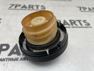 Крышка топливного бака TOYOTA ISIS ZNM10 1ZZFE 77310-48010 2 ракурс
