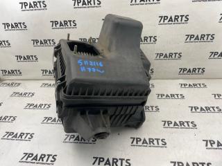 Корпус воздушного фильтра MITSUBISHI PAJERO IO H77W 4G94 3 ракурс