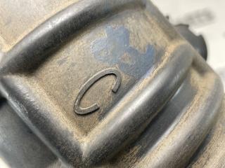 Патрубок воздушн.фильтра правый NISSAN SKYLINE CKV36 VQ37VHR 16576EY00A 5 ракурс