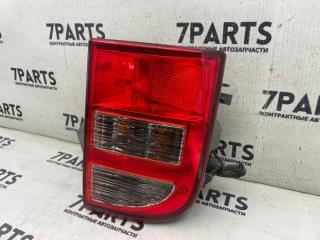 Стоп правый задний TOYOTA ISIS ZNM10 1ZZFE 44-64 3 ракурс