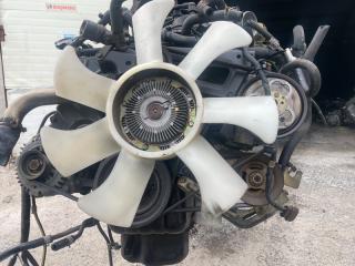Двигатель NISSAN ELGRAND ALWE50 VG33E 10102VE4H0 3 ракурс