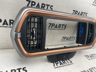 Консоль магнитофона TOYOTA PASSO M700A 1KRFE 2 ракурс