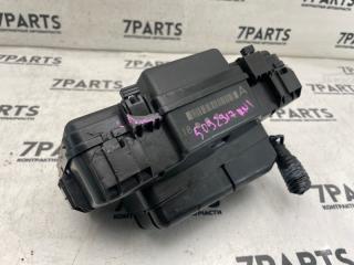 Блок предохранителей HONDA STREAM RN1 D17A 4 ракурс