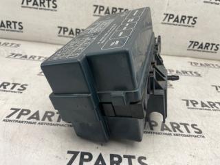 Блок предохранителей NISSAN ELGRAND ALWE50 VG33E 4 ракурс