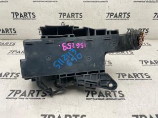 Блок предохранителей NISSAN ELGRAND ALWE50 VG33E 5 ракурс