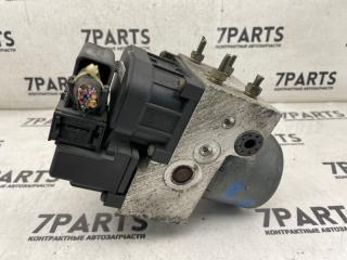 Блок abs NISSAN ELGRAND ALWE50 VG33E 47660VE704 3 ракурс