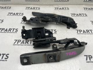 Крепление капота NISSAN SKYLINE CKV36 VQ37VHR 3 ракурс