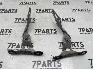 Крепление капота HONDA STREAM RN1 D17A 2 ракурс
