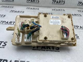 Блок предохранителей TOYOTA AVENSIS AZT250 1AZFSE 8273005100 4 ракурс