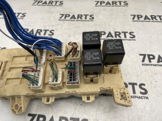 Блок предохранителей TOYOTA CELICA ST202 3SFE 8273020010,82641-20190 3 ракурс Блок предохранителей TOYOTA CELICA ST202 3SFE 8273020010,82641-20190 3 ракурс