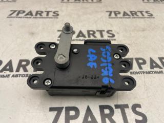 Сервопривод заслонок печки FORD ESCAPE LFAL3F L3VE 2 ракурс Сервопривод заслонок печки FORD ESCAPE LFAL3F L3VE 2 ракурс