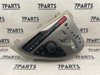 Климат-контроль TOYOTA ISIS ZNM10 1ZZFE 88650-44430 1 ракурс