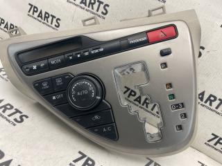 Климат-контроль TOYOTA ISIS ZNM10 1ZZFE 88650-44430 3 ракурс