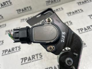 Педаль подачи топлива TOYOTA ESTIMA ACR30 2AZFE 78010-28200 3 ракурс